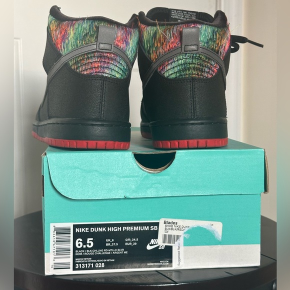 Nike SB Dunk High
SPOT Gasparilla - Picture 3 of 4
